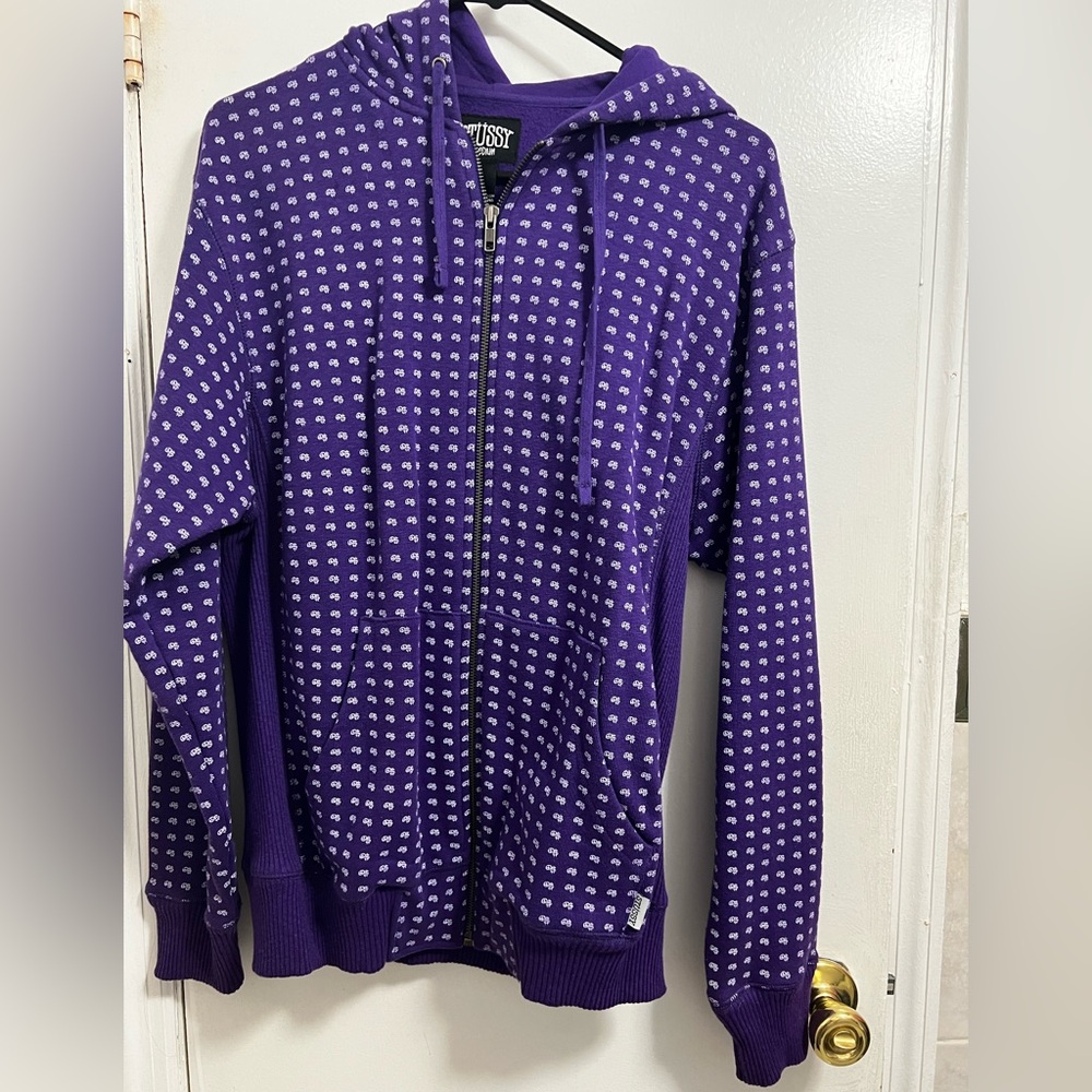 Stu$$y Zip Up Sweater/Hoodie. Unique detailing. Only worn twice good condition.